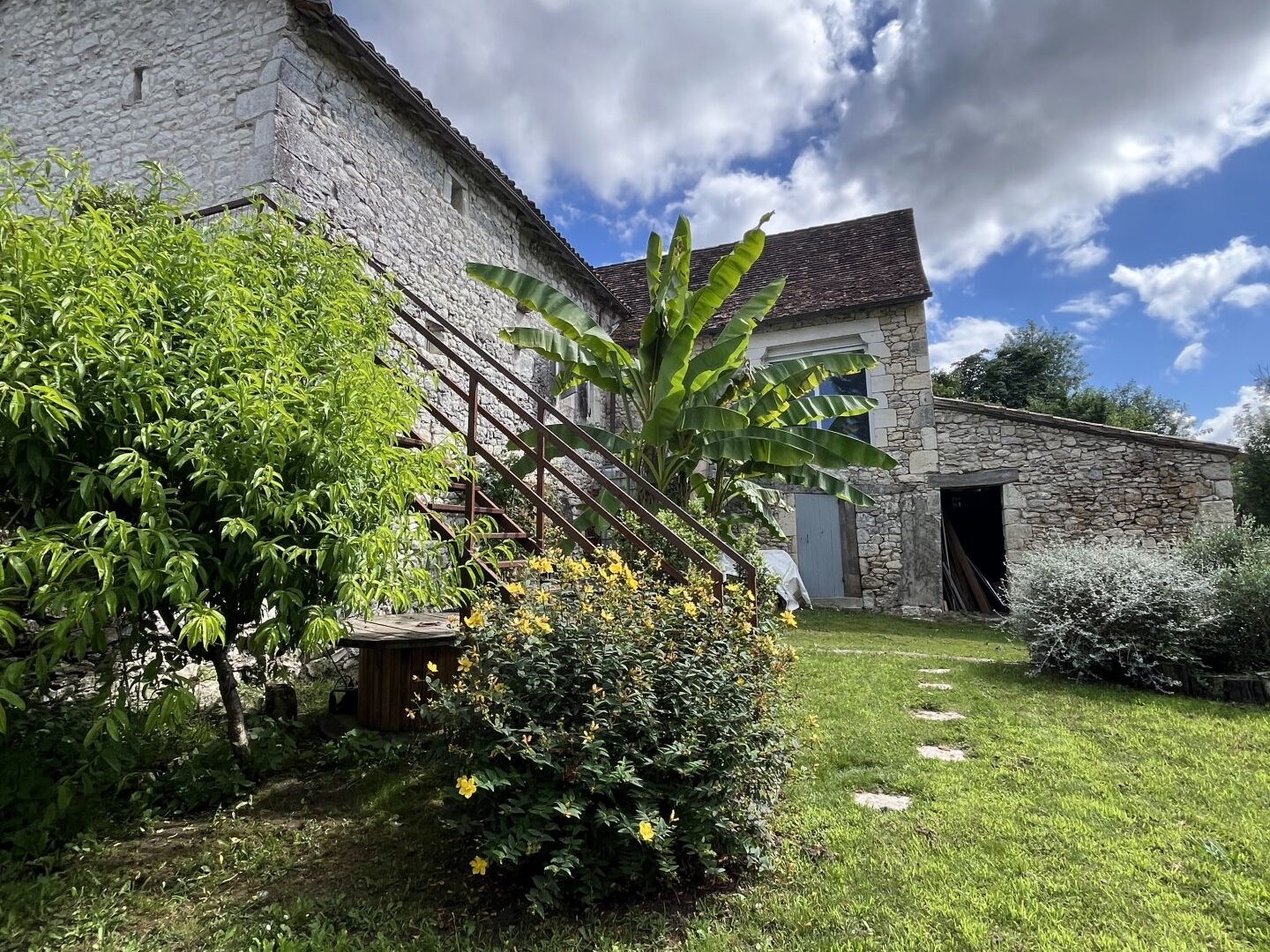 Maison à vendre - 4 pièces - 80m2 - Rouffignac-De-Sig... (24240)