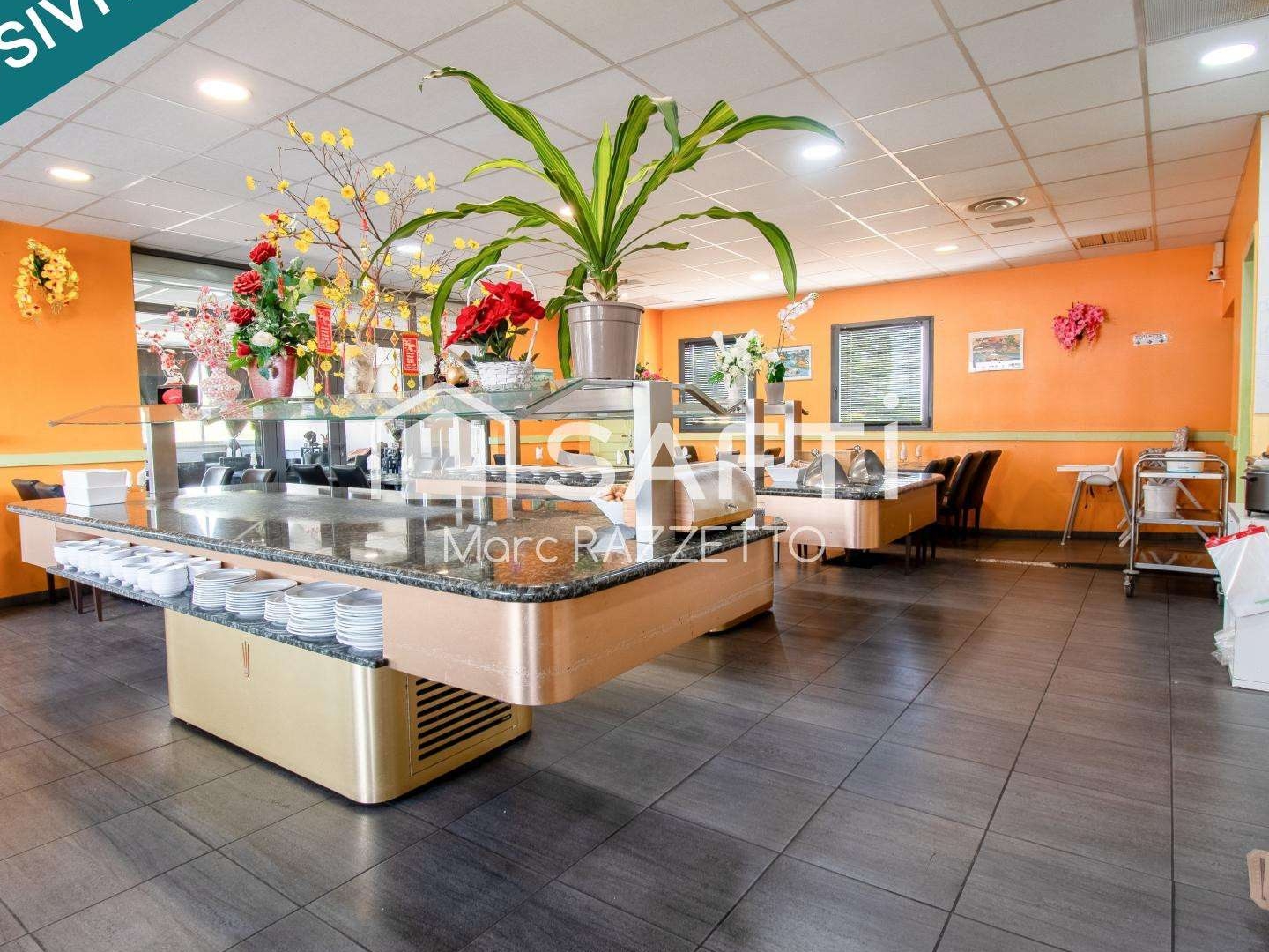 Cède restaurant 225m² terrasse et véranda Venelles