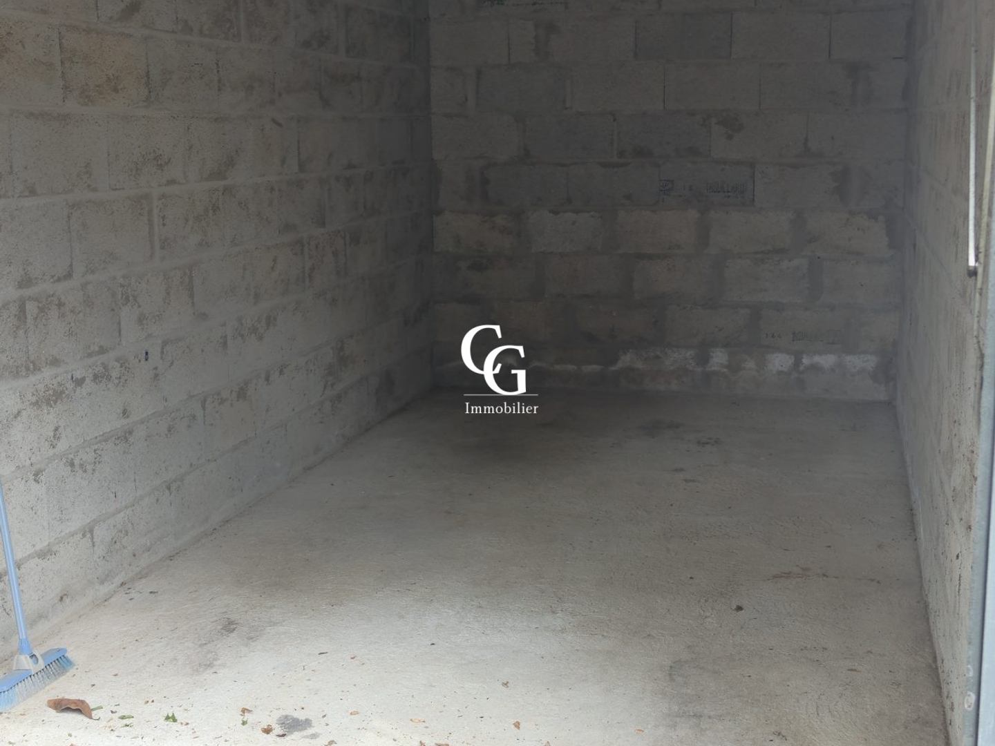 Parking / garage / box à vendre - Nantes (44300)