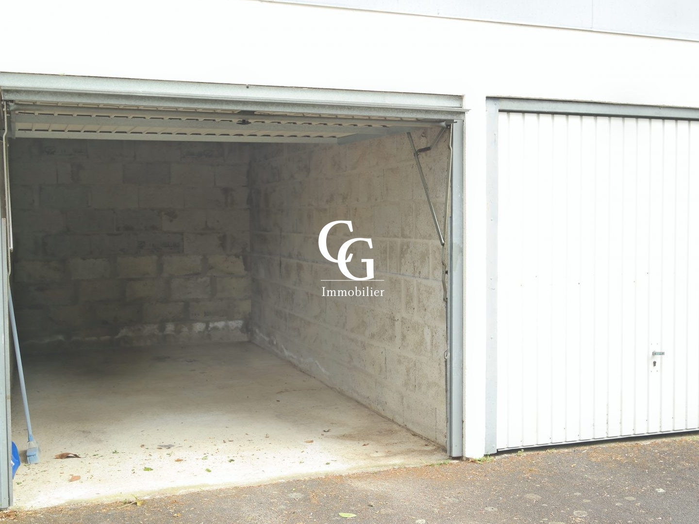 Parking / garage / box à vendre - Nantes (44300)