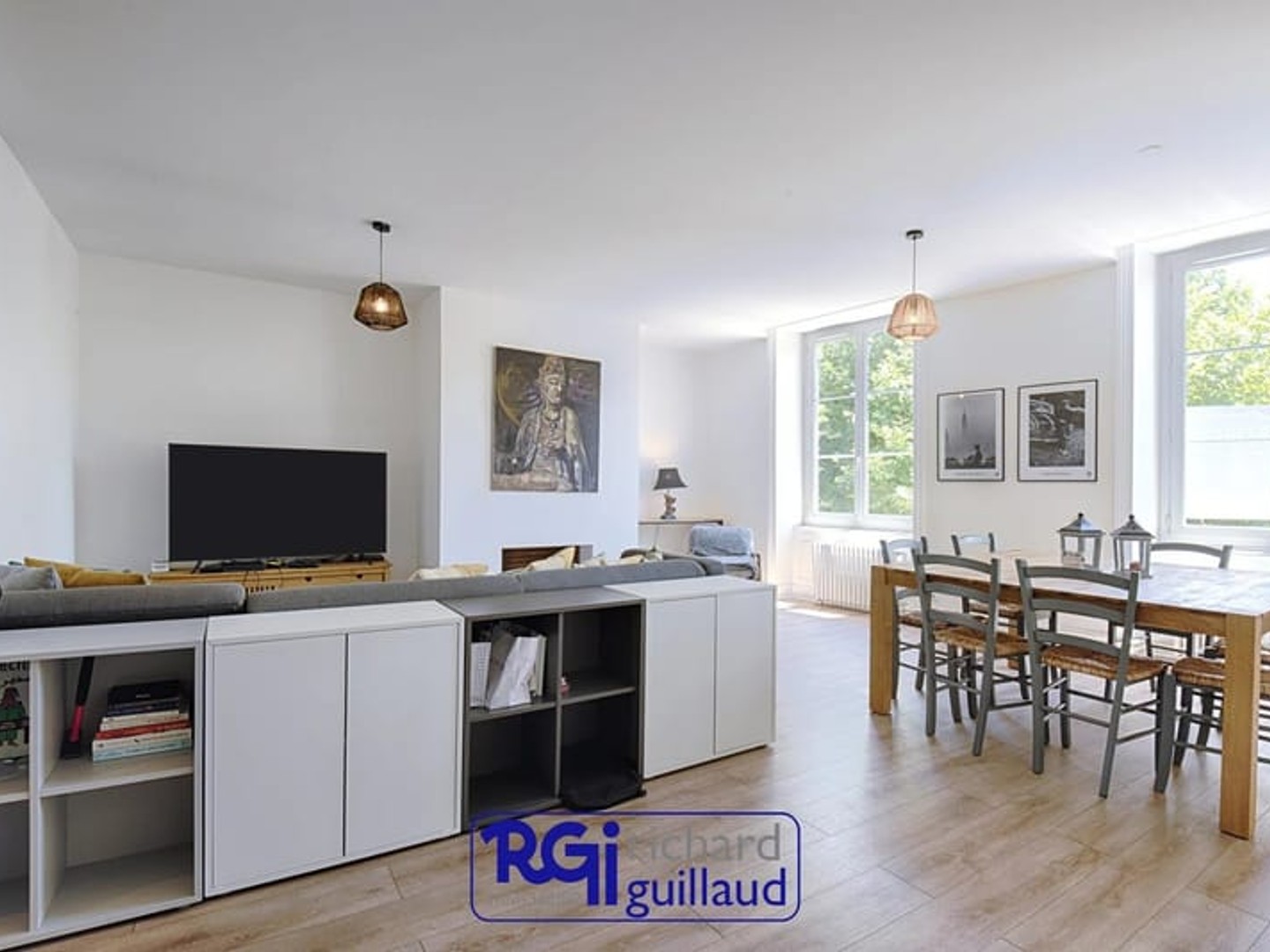APPARTEMENT T4 RENOVE - 3 CHAMBRES - 2 SDB -130m²