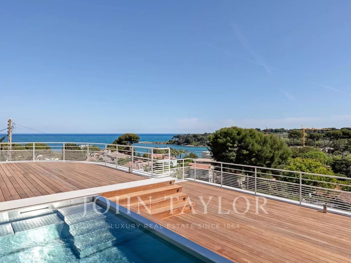 Maison à vendre - 8 pièces - 254m2 - Antibes (06160)