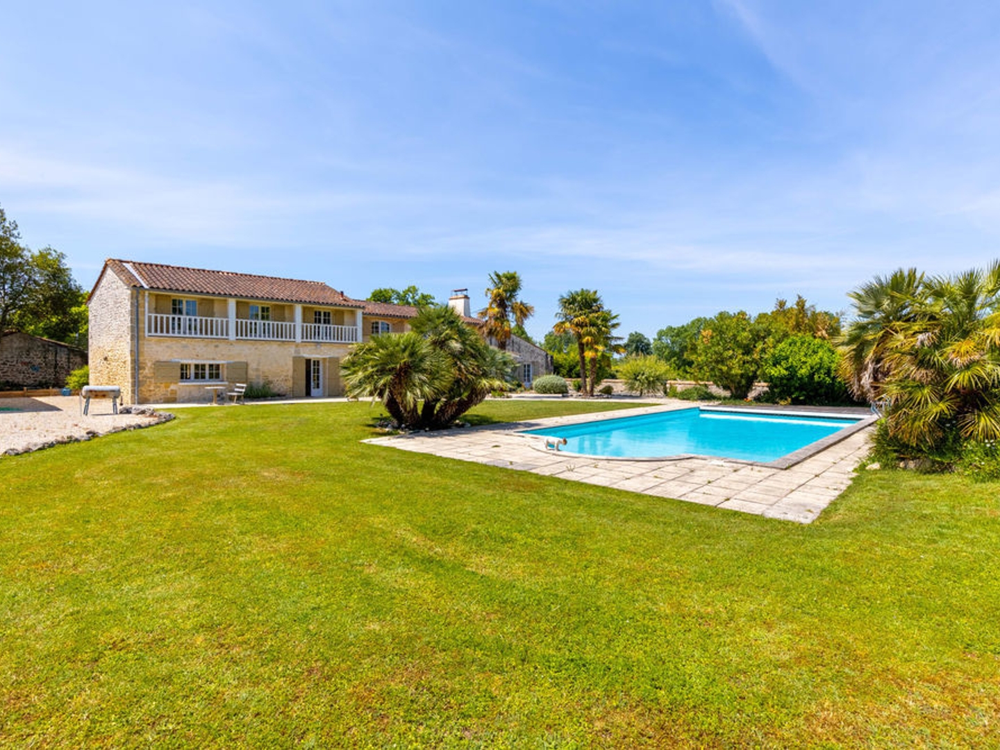 Maison à vendre - 8 pièces - 400m2 - Lesparre-Médoc (33340)