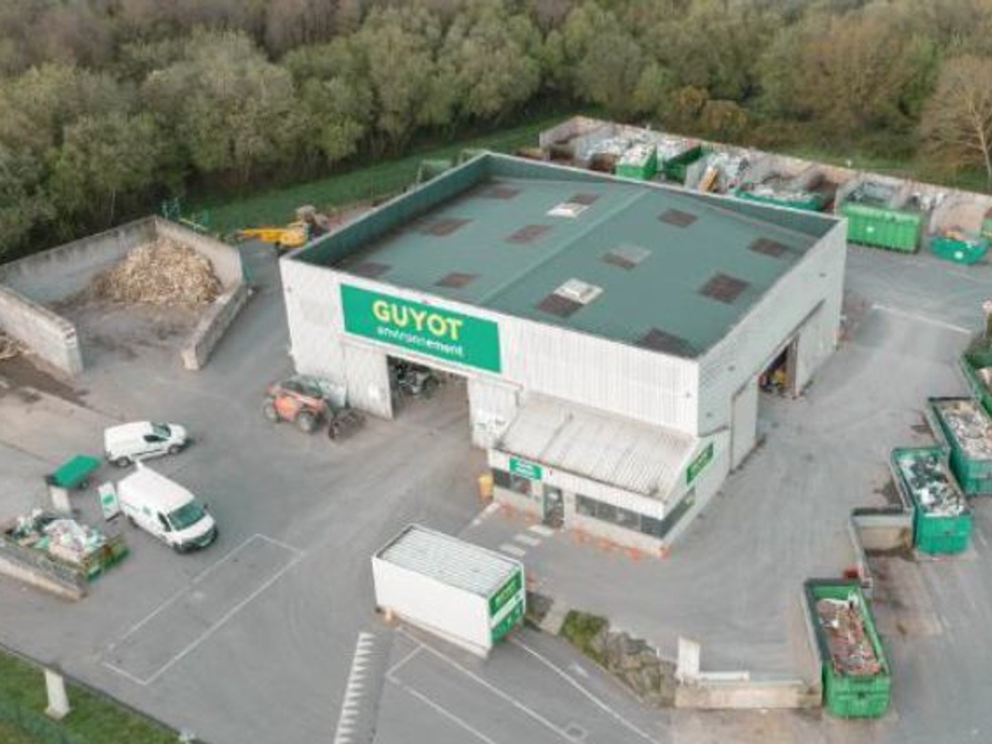 Immeuble industriel 635 m²