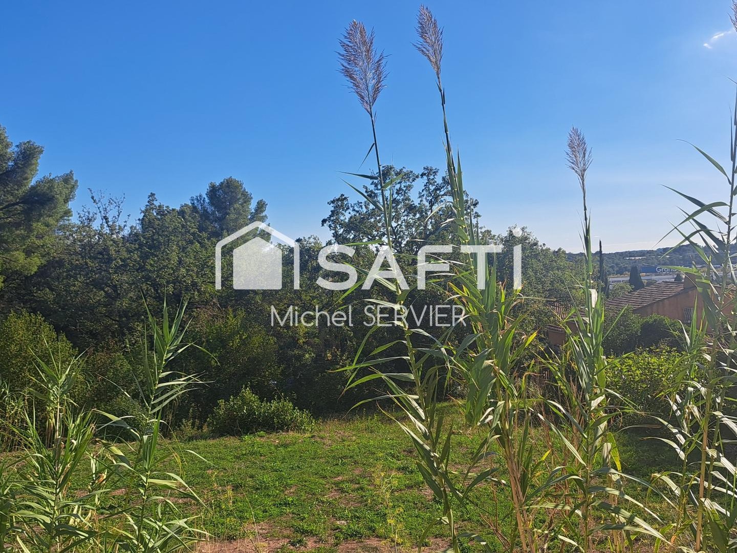 Rare sur le secteur / LIBRE CONSTRUCTEUR