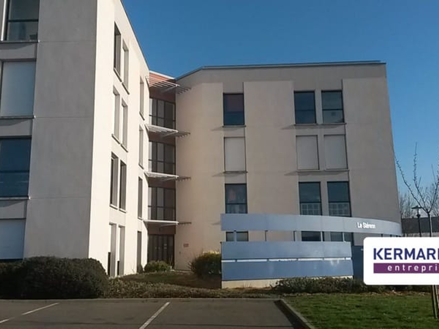 Bureaux à vendre - 166m2 - Le Rheu (35650)