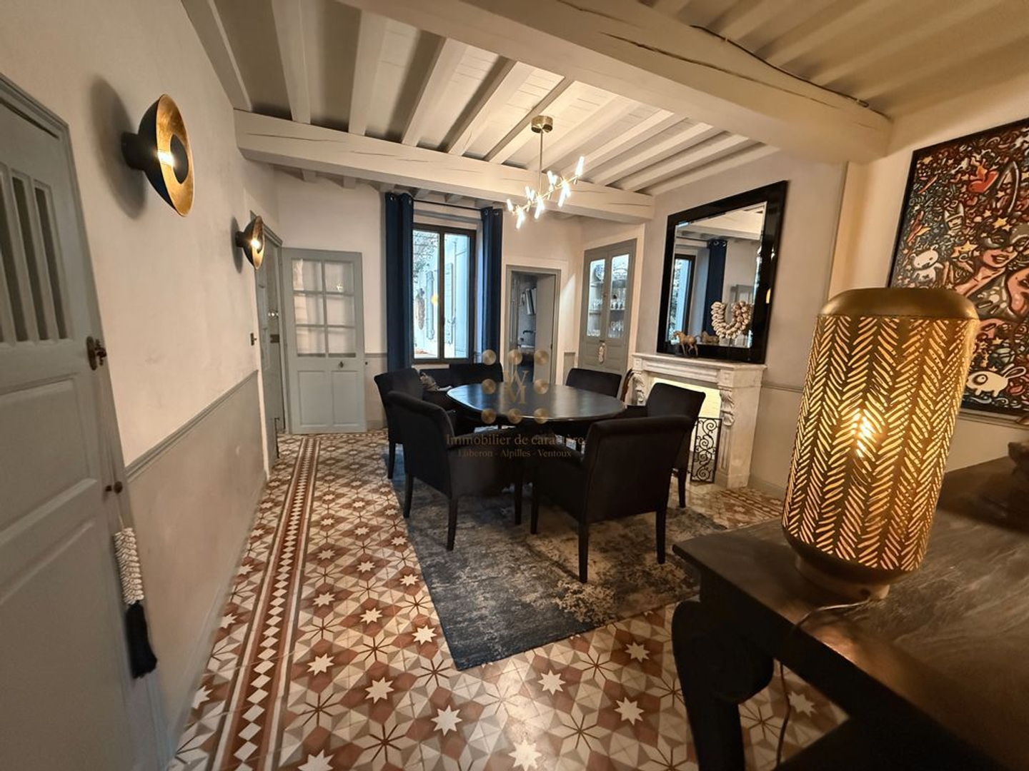Maison à vendre - 7 pièces - 200m2 - Maillane (13910)