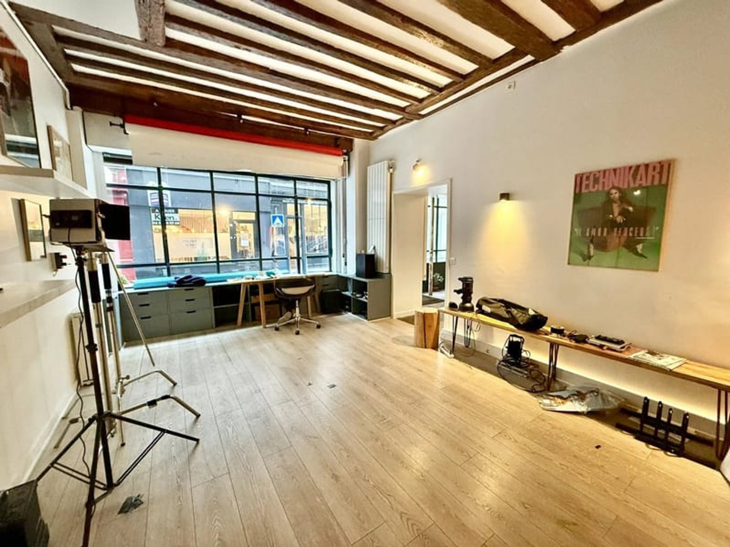 Bureaux 6 pièces 148 m²