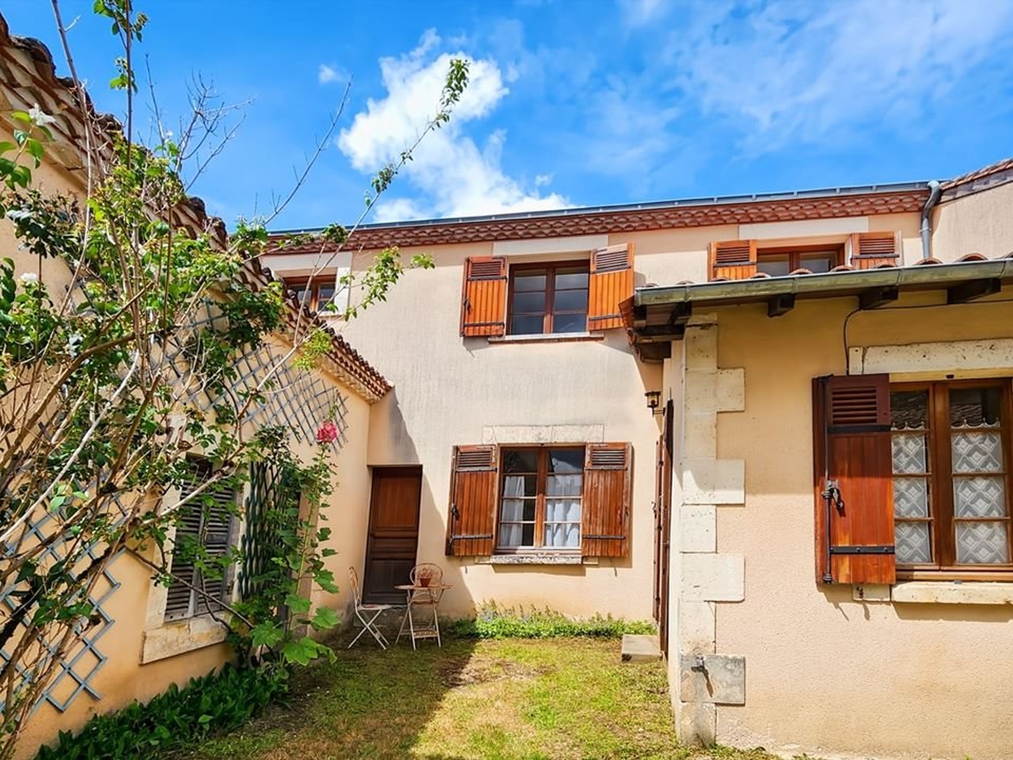 Maison de village - 194.69m ²