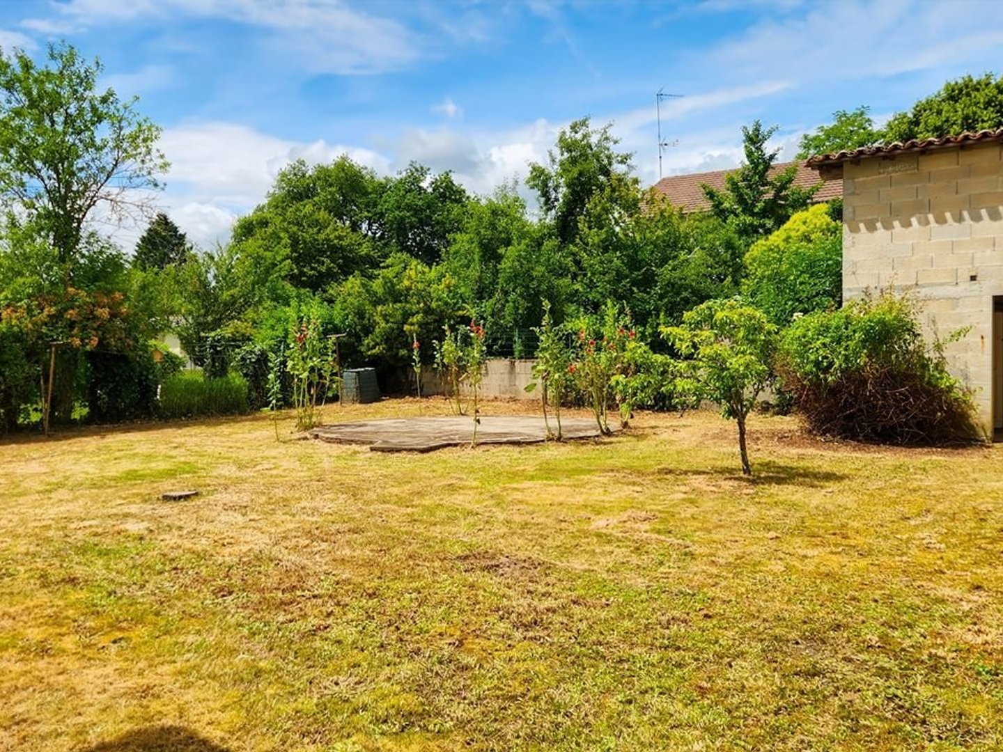 Maison à vendre - 6 pièces - 195m2 - Neuvic (24190)