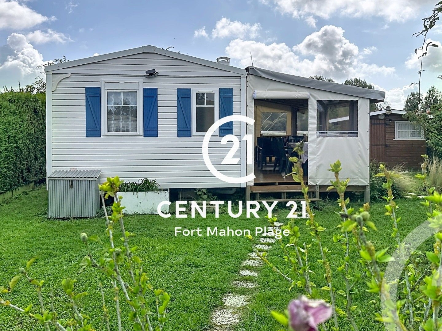 Terrain 221 m²