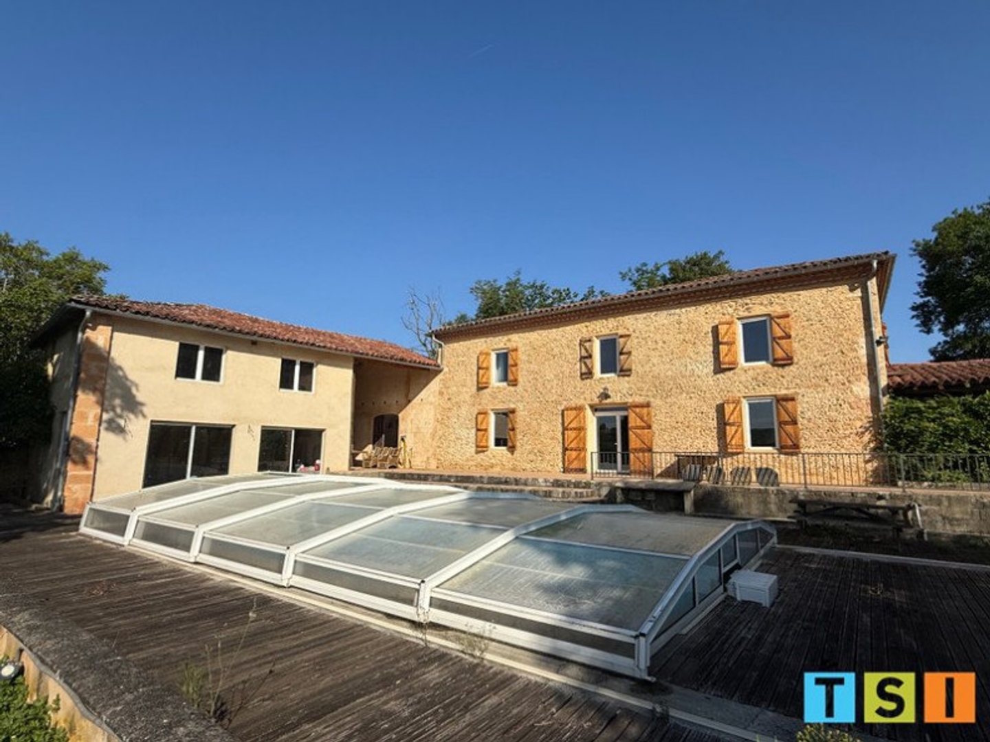 Maison 9 pièces 201 m²