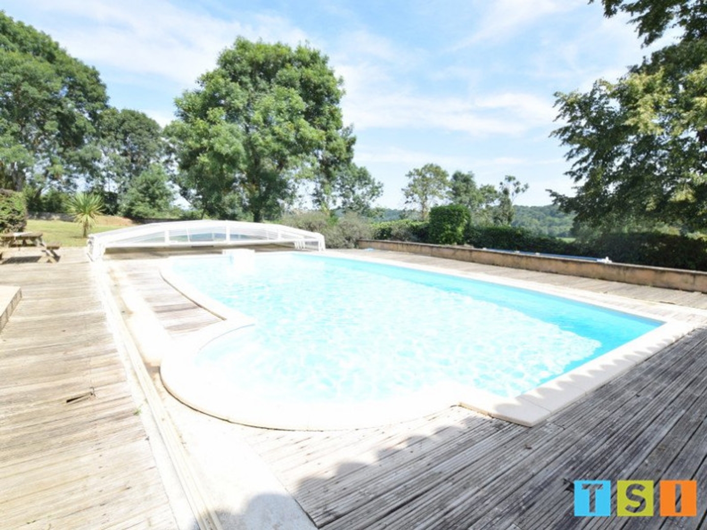 Maison à vendre - 9 pièces - 201m2 - Saint-Gaudens (31800)