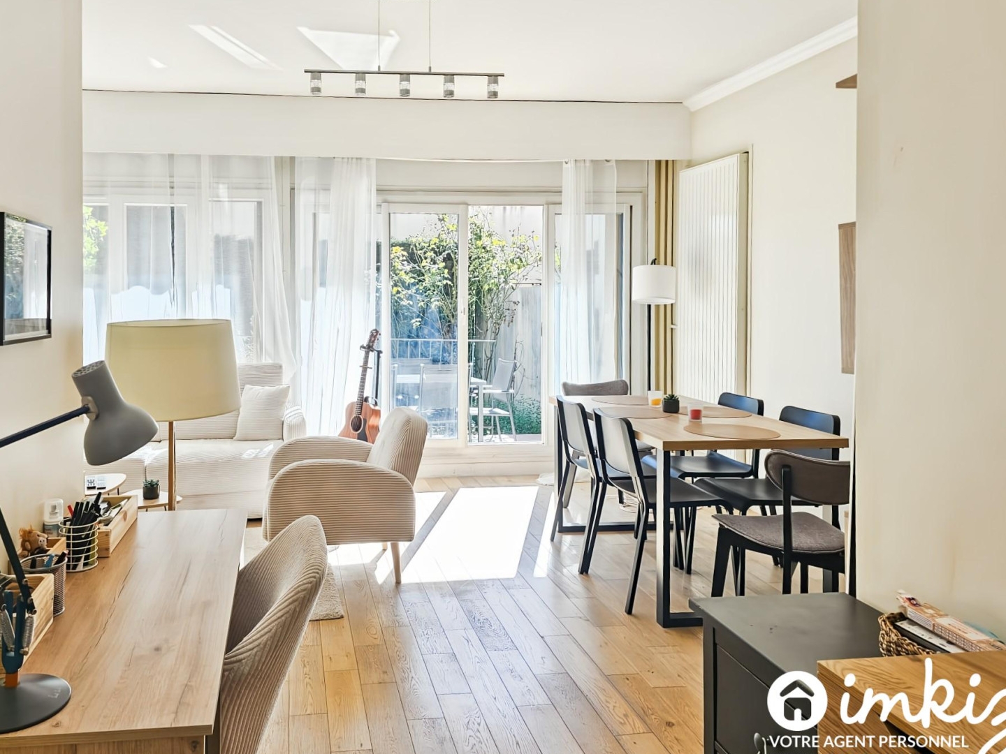 2 PIÈCES TRAVERSANT – TERRASSE & JARDINET –PARKING