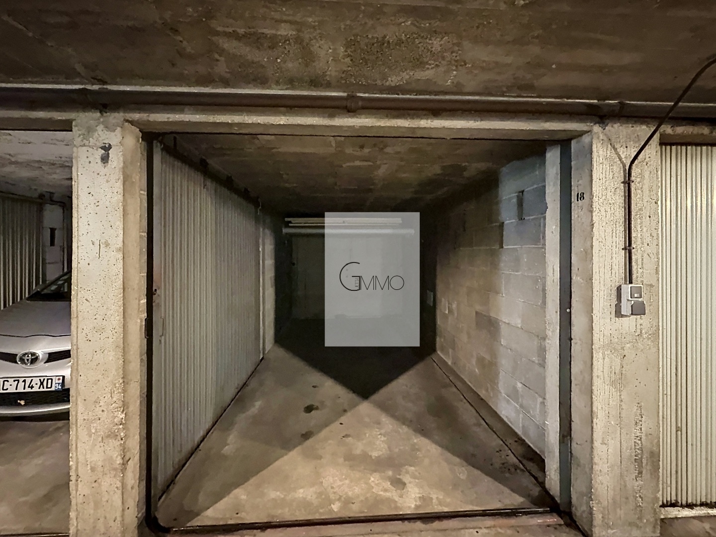 Parking / garage / box à vendre - 20m2 - Chevilly-Larue (94550)