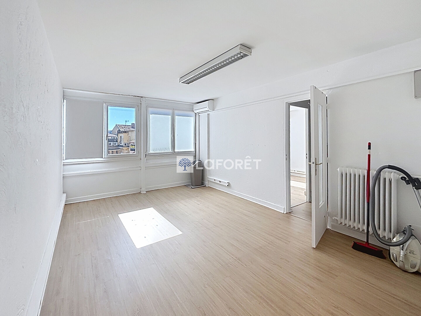 Bureaux à vendre - 39m2 - Cagnes-Sur-Mer (06800)