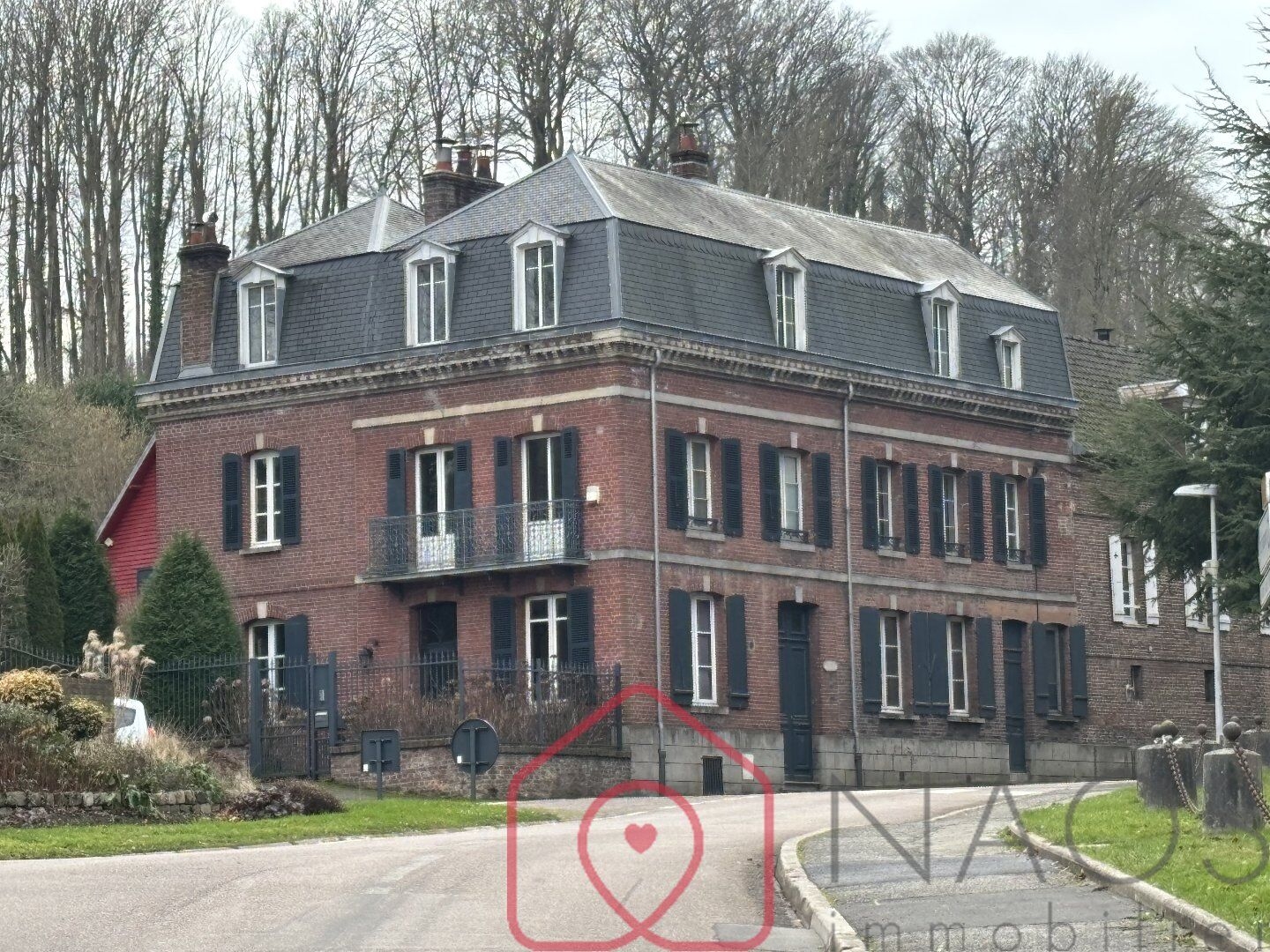 Maison de caractère 283,13 m² habitables