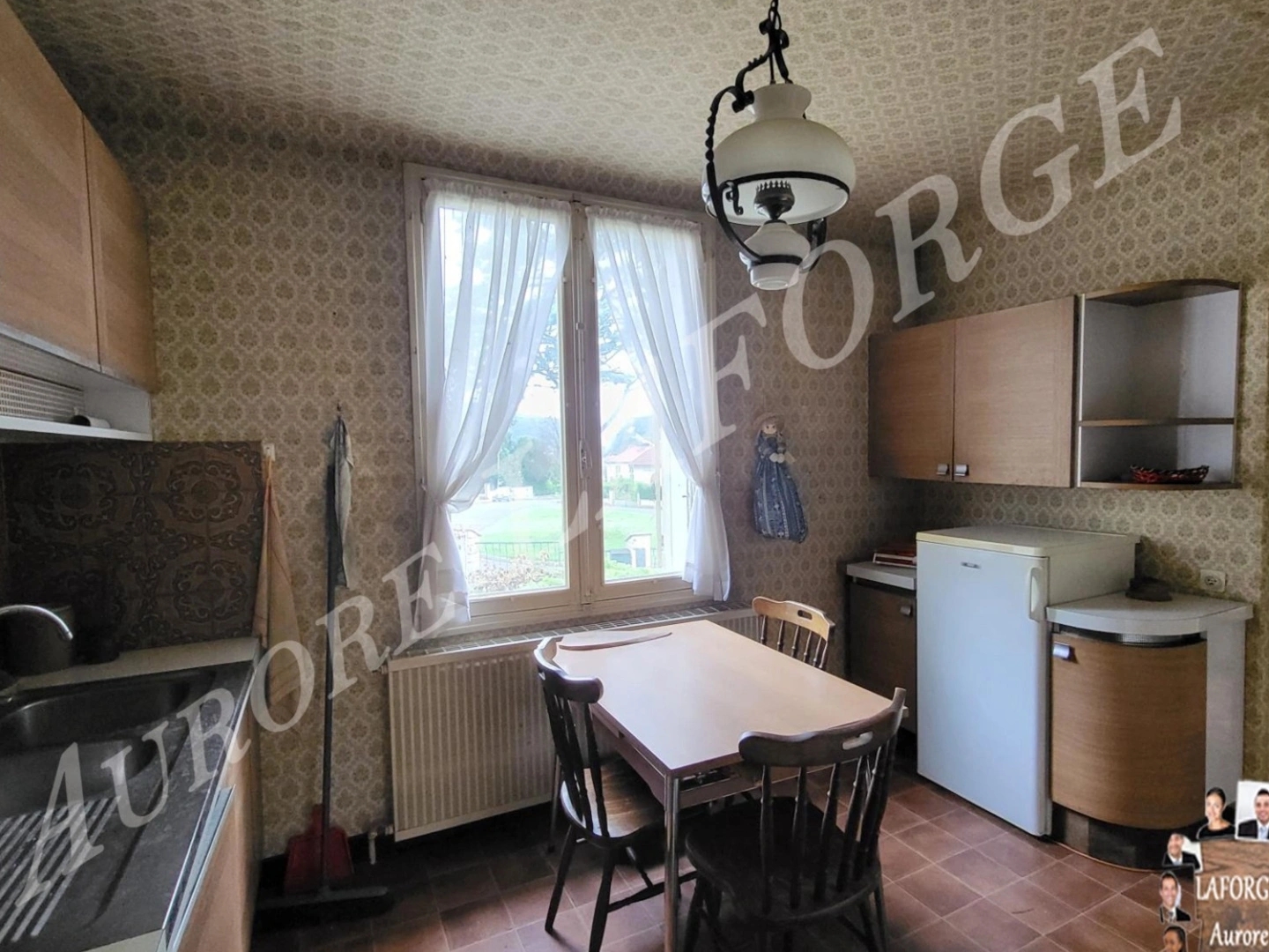 Maison à vendre - 5 pièces - 122m2 - Saint-Savin (86310)