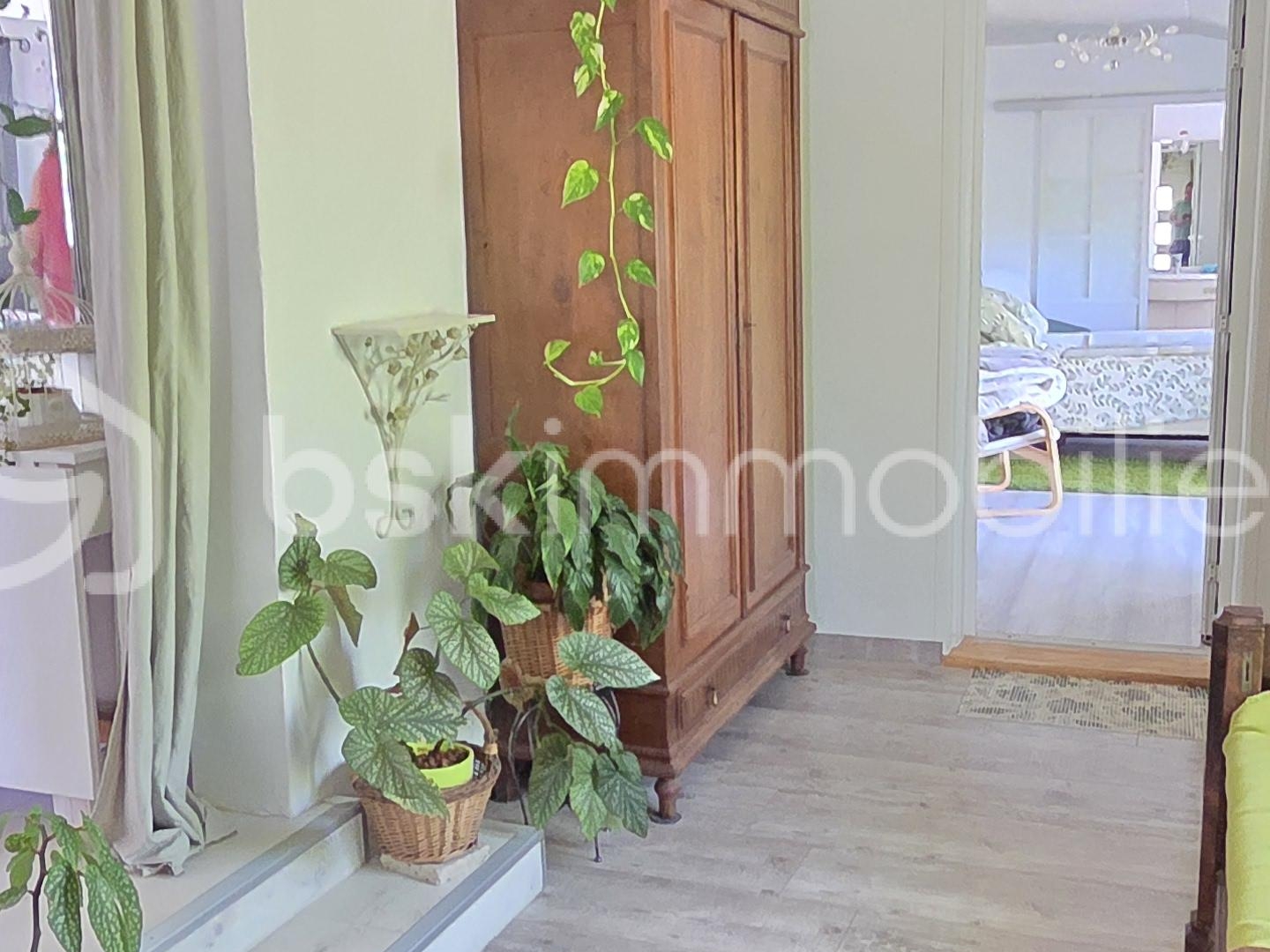 Maison à vendre - 6 pièces - 149m2 - Avril-Sur-Loire (58300)