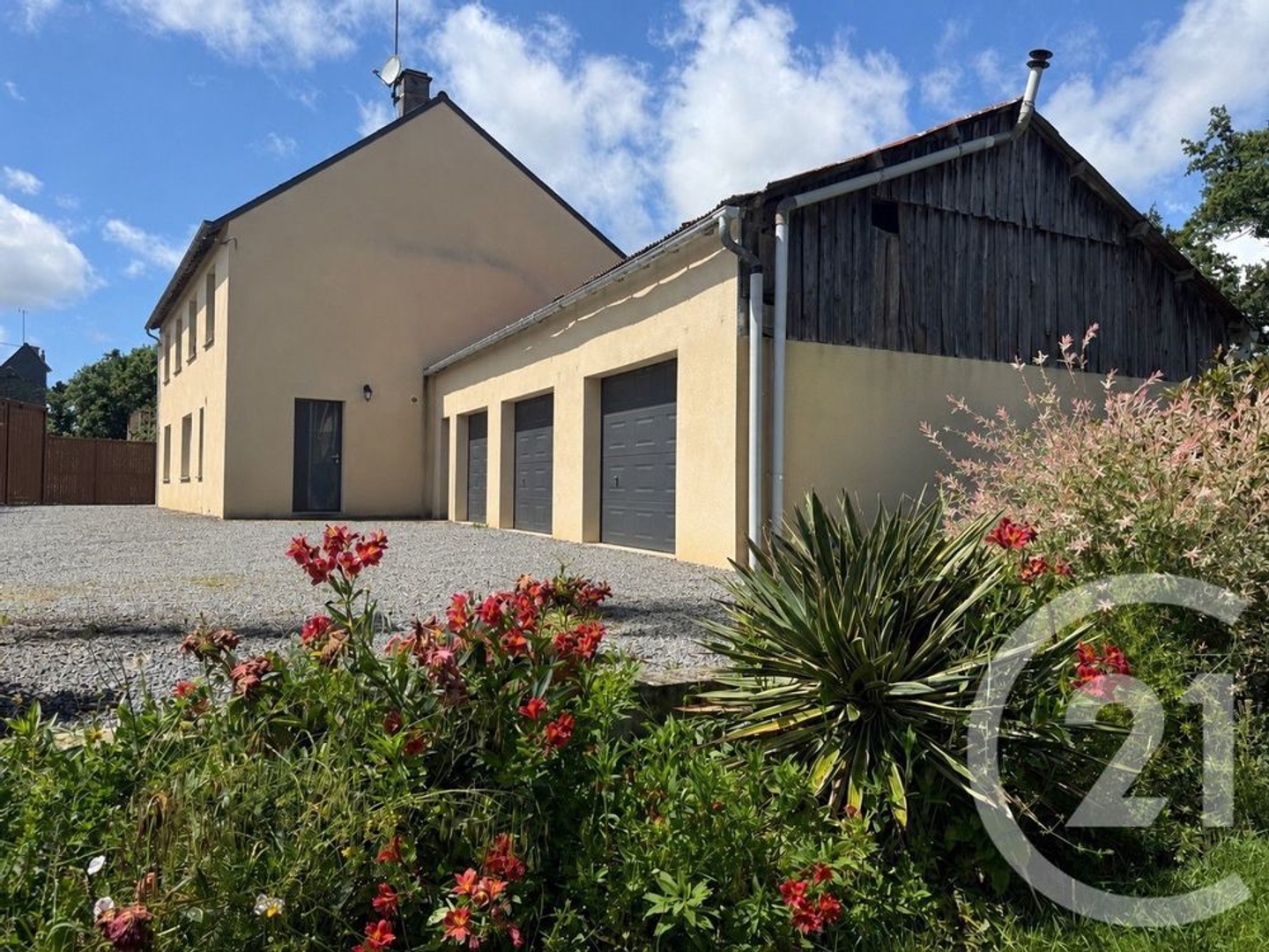 Maison 5 pièces 240 m²
