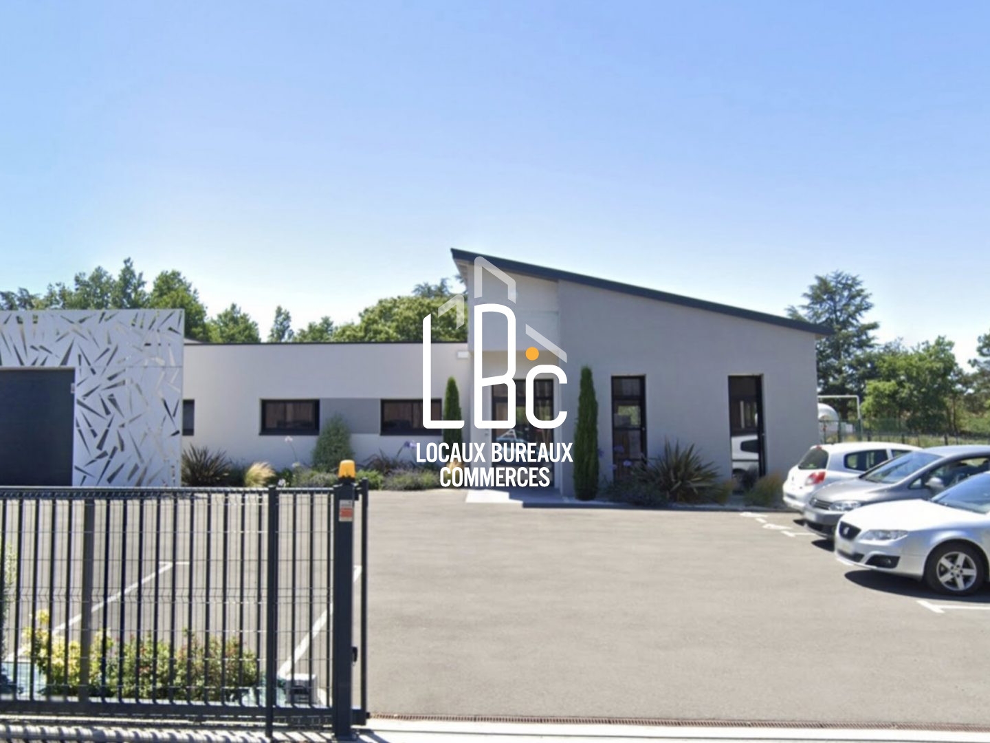 Local professionnel 207 m²