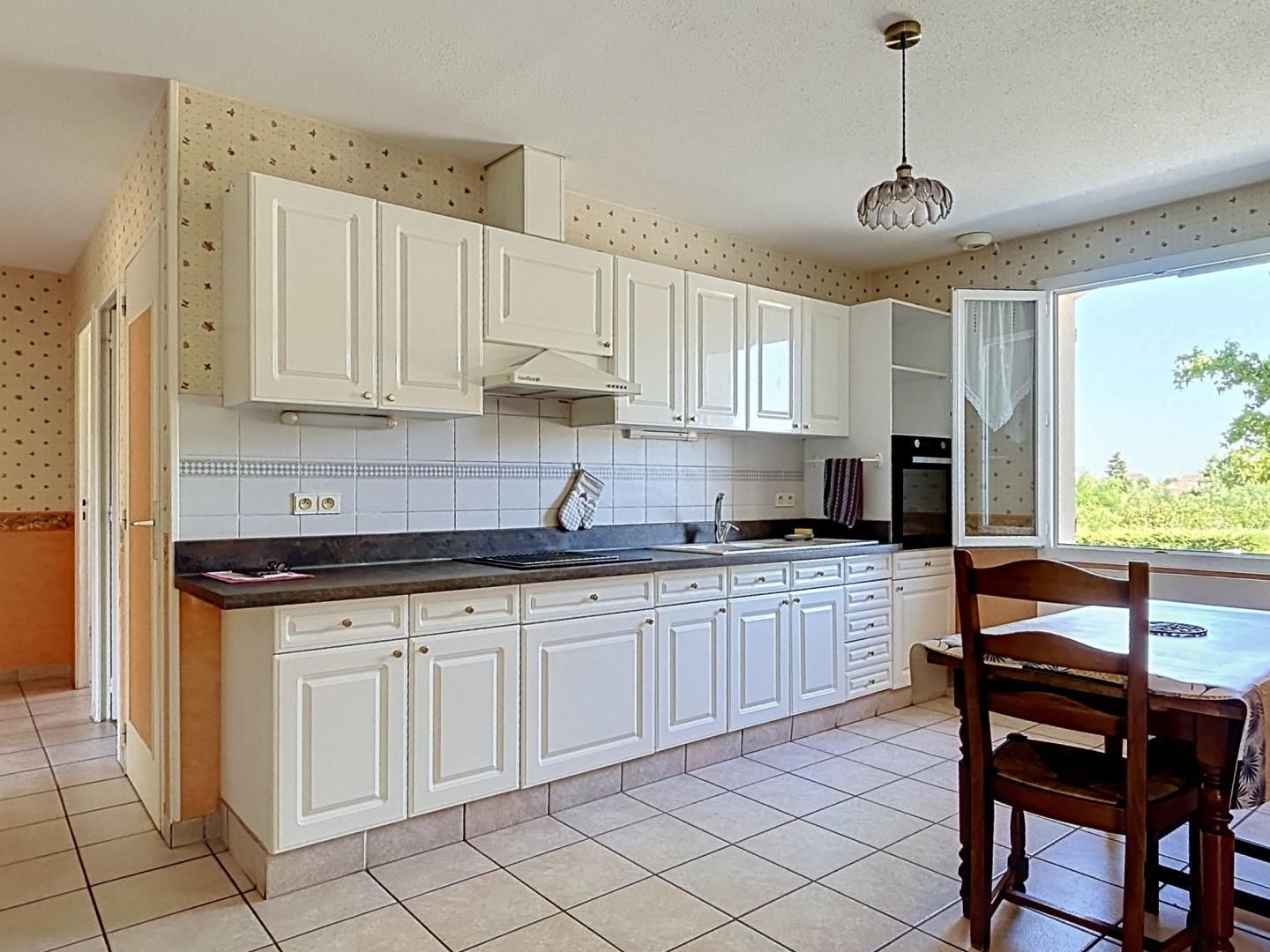 Maison à vendre - 5 pièces - 140m2 - Châtel-De-Neuvre (03500)