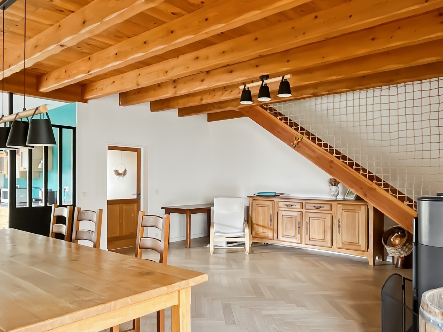 Maison à vendre - 6 pièces - 179m2 - Saint-Babel (63500)