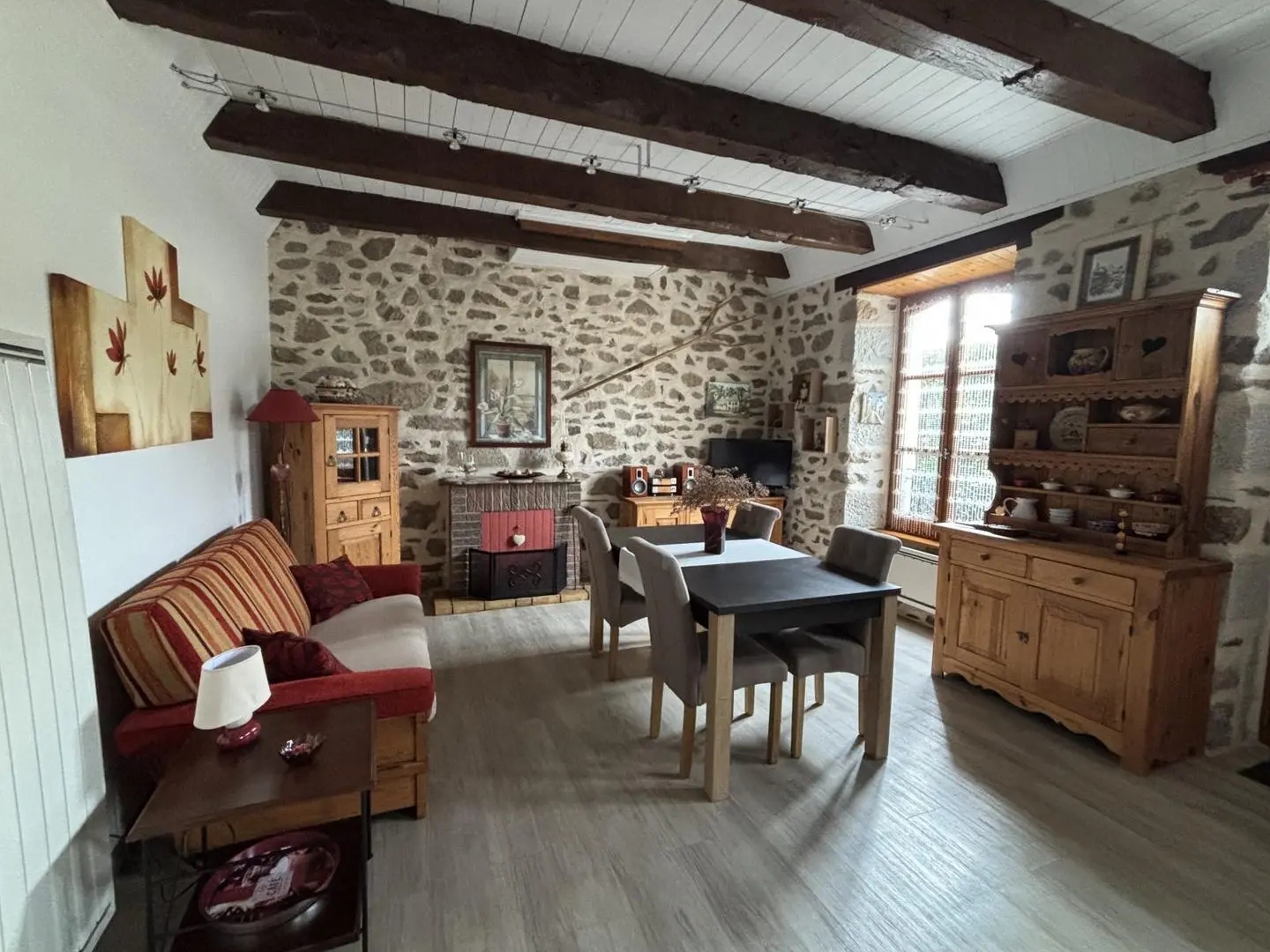 Maison à vendre - 6 pièces - 137m2 - Antignac (15240)