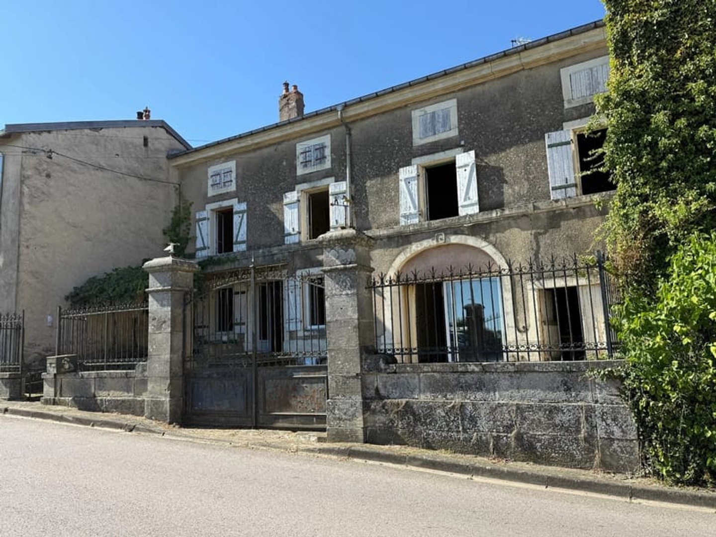 Maison 7 pièces 400 m²