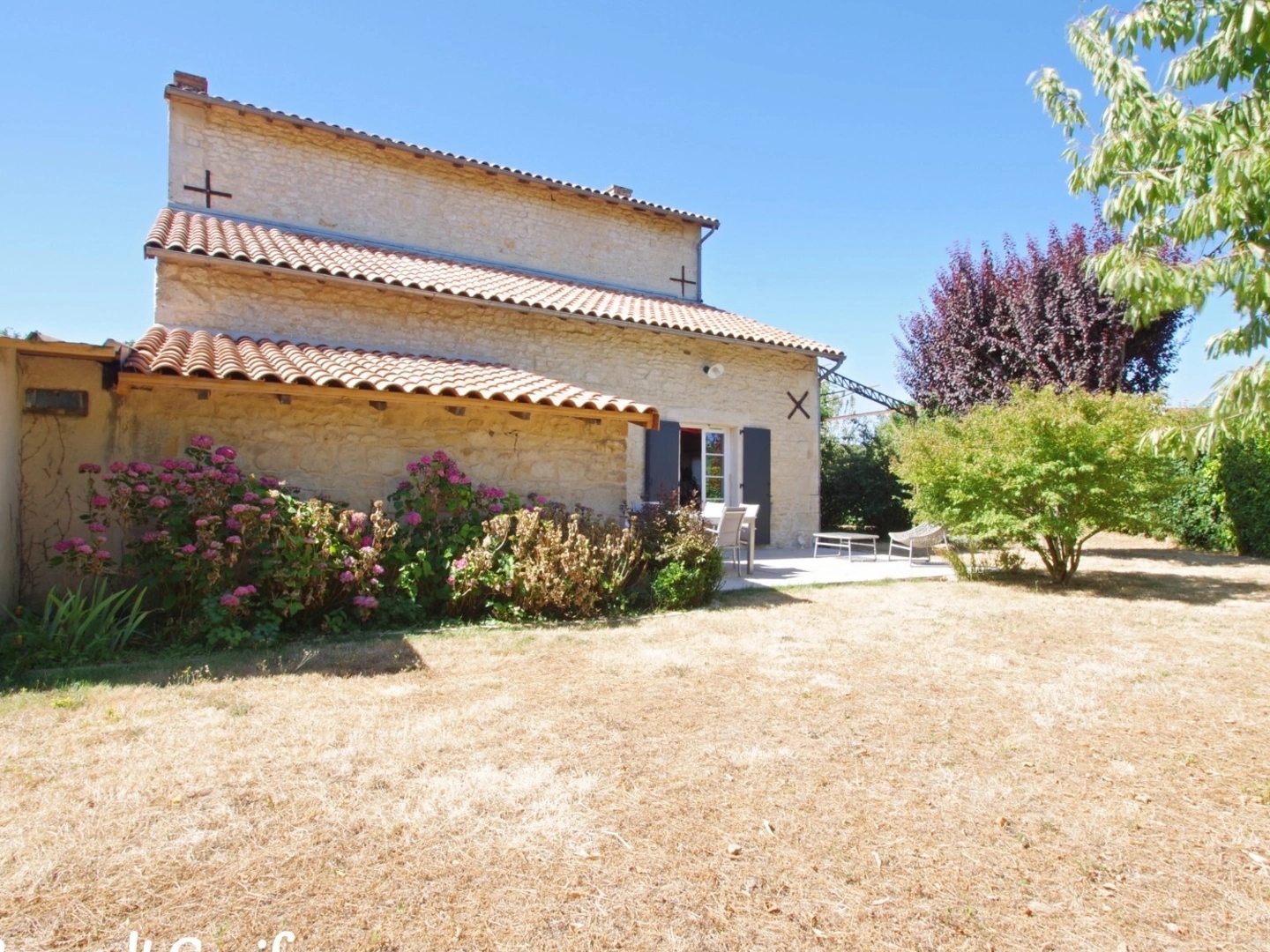 Maison à vendre - 5 pièces - 150m2 - Saint-Julien-L'ars (86800)