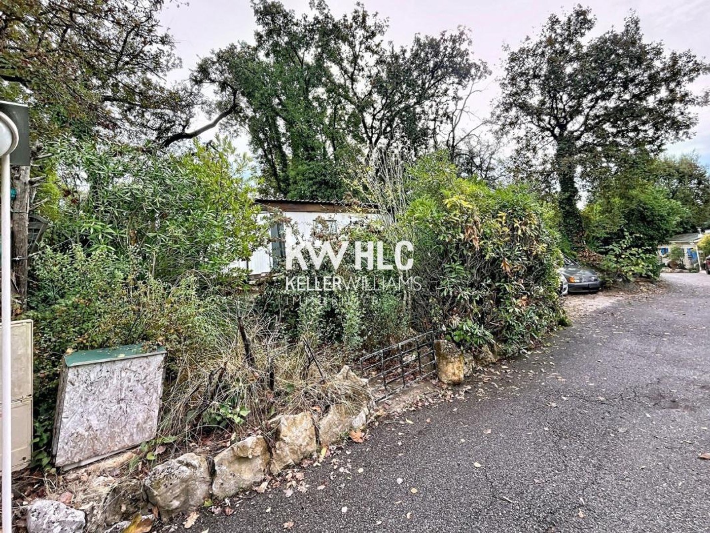 VENTE PARCELLE à AMENAGER en SCI - VALBONNE - SECTEUR CALME ET VERDOYANT