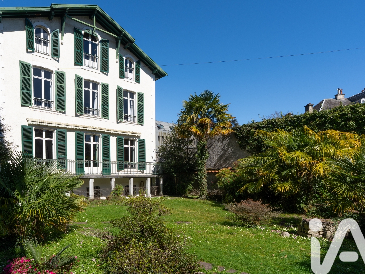 Maison à vendre - 12 pièces - 317m2 - Pau (64000)