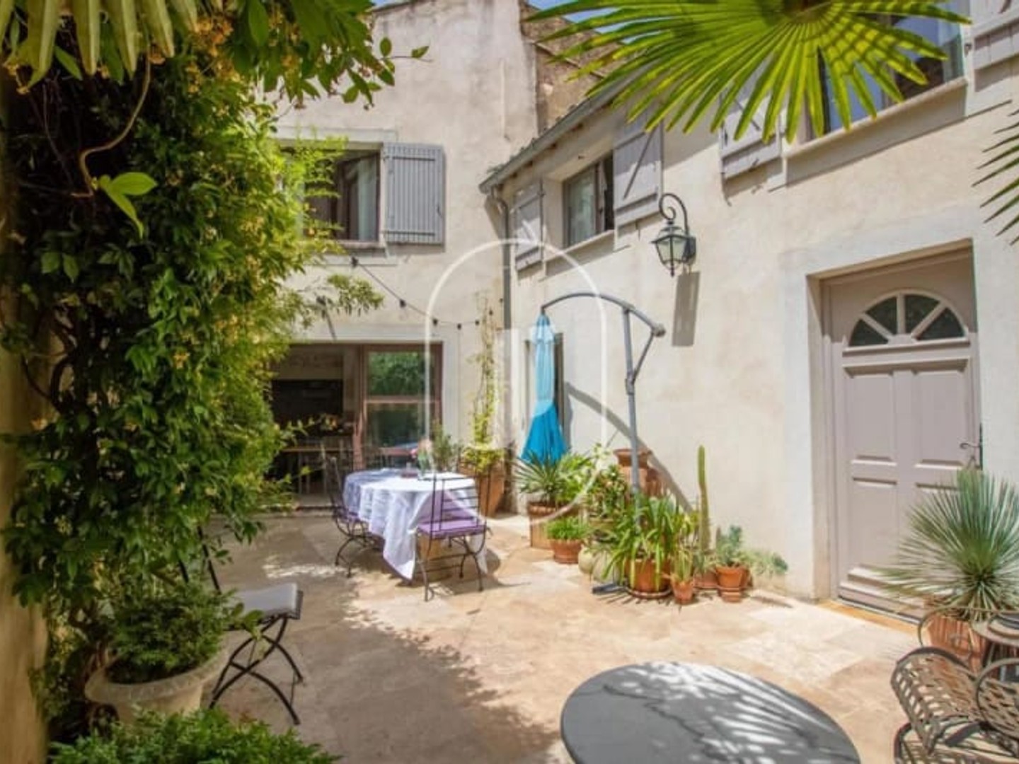 Propriété 10 pièces 164 m²