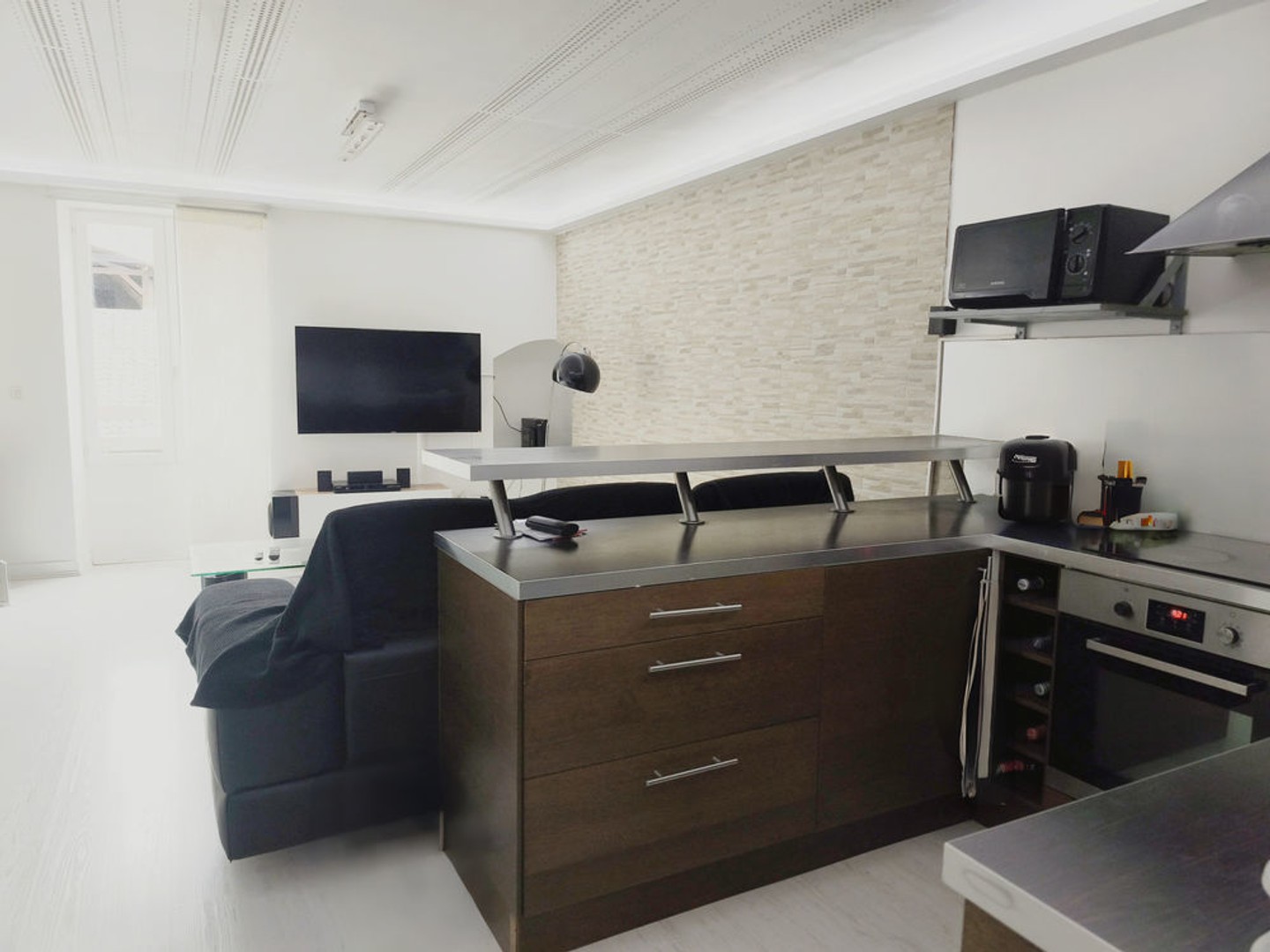 À La Côte-Saint-André, immeuble à revenus avec deux logements en vente