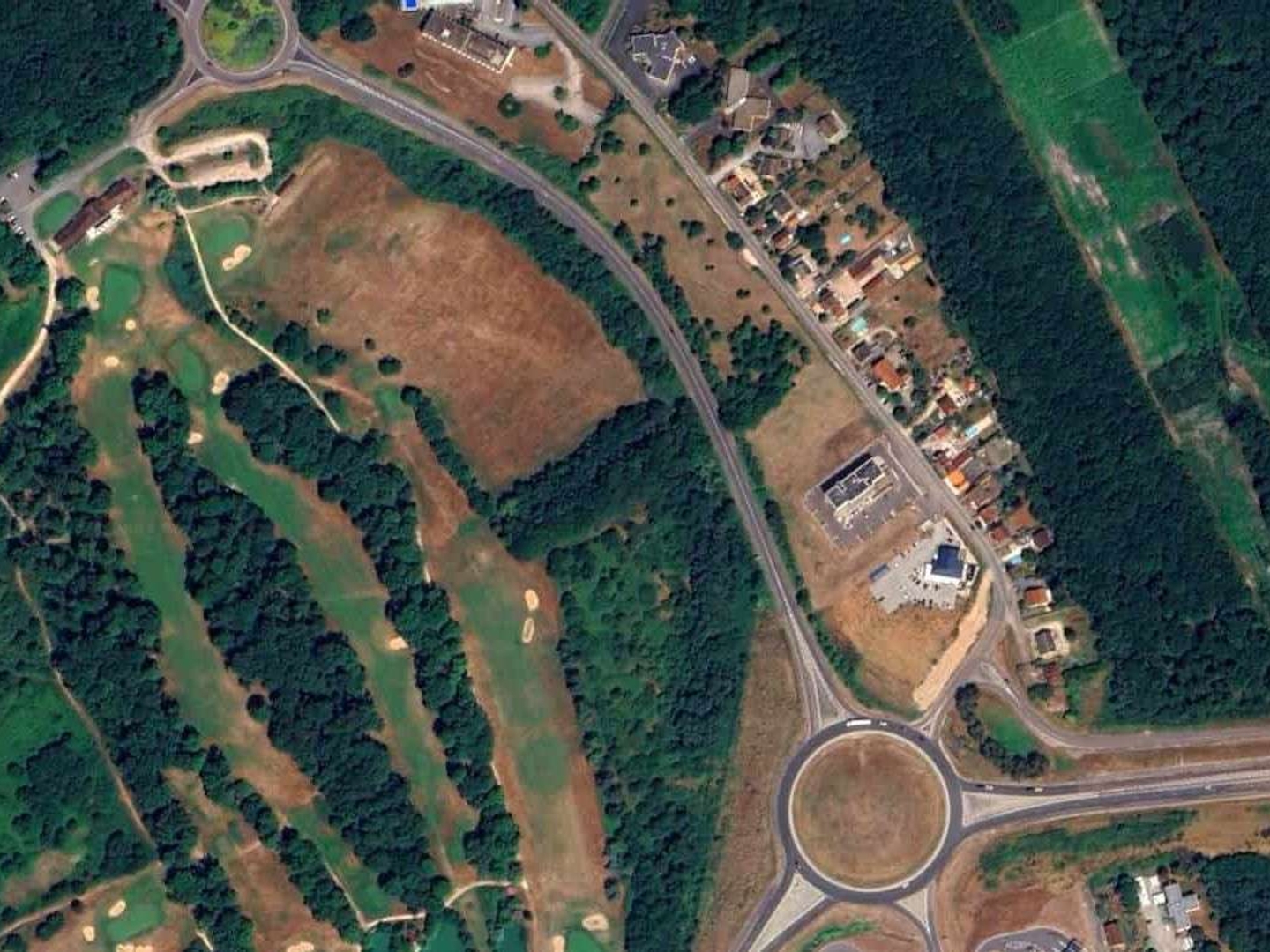 À vendre Terrains de 500 à 9 995m² à Montchanin