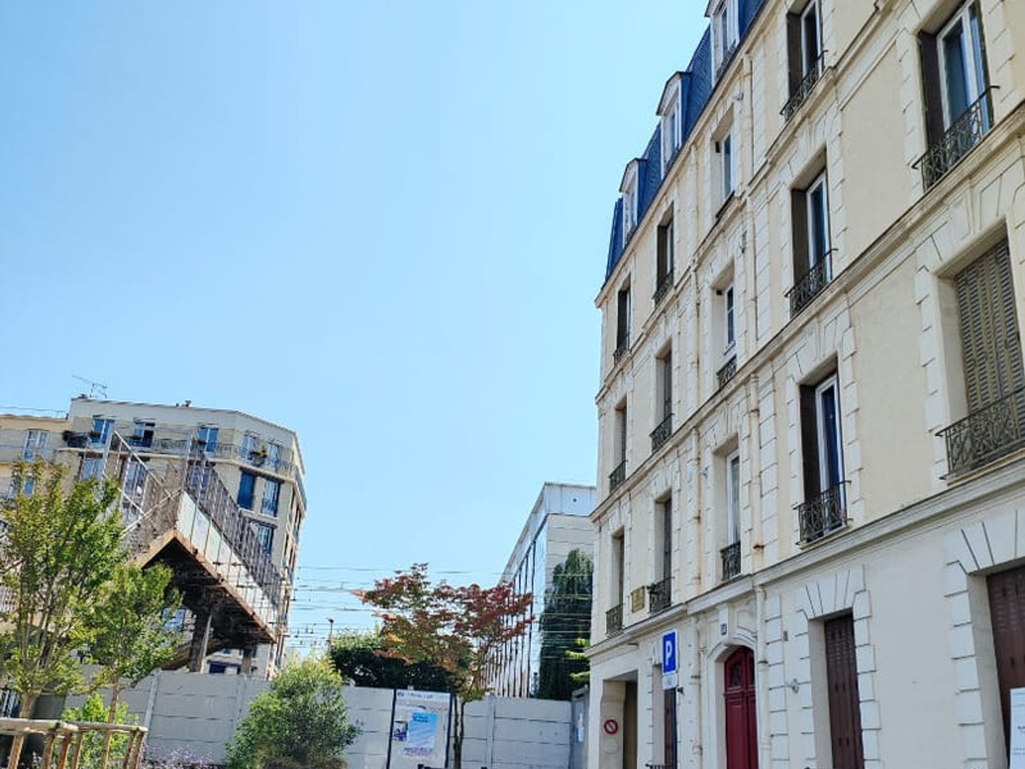 VANVES PROCHE GARE / SECTEUR RENE COCHE - APPARTEMENT T2 AVEC CAVE