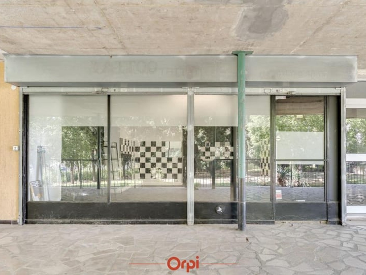 Locaux à vendre - 118m2 - Marseille 12e (13012)