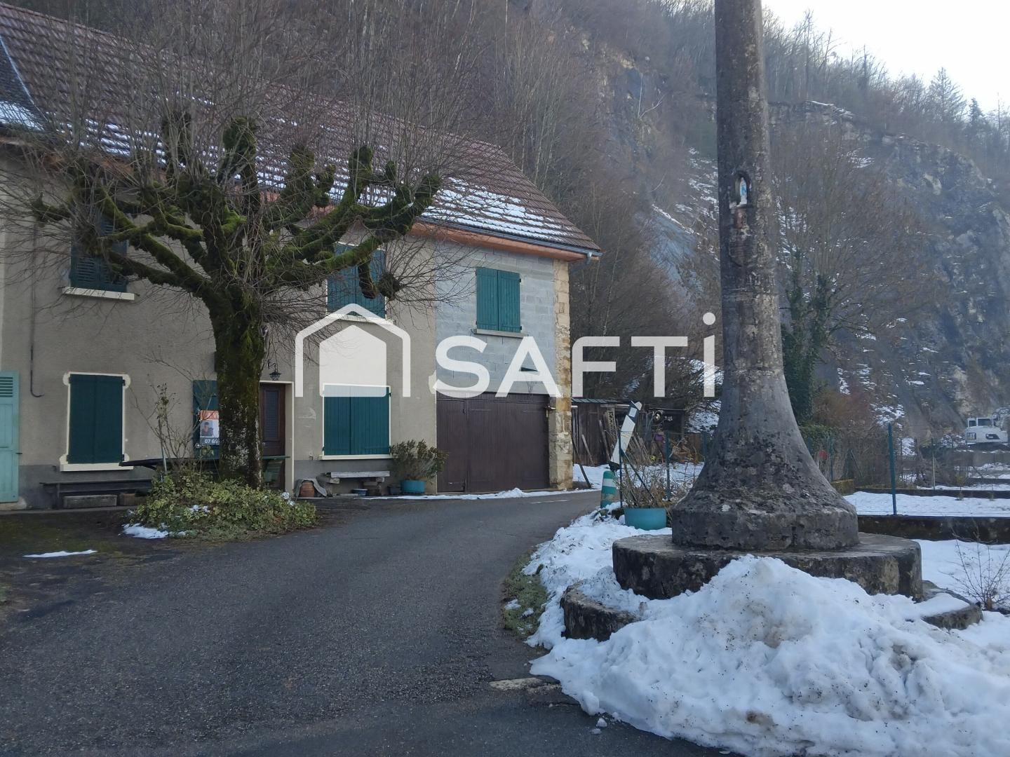 Maison de campagne à restaurer de 83m² +garage de 32m² et potentiel à aménager de 120m²