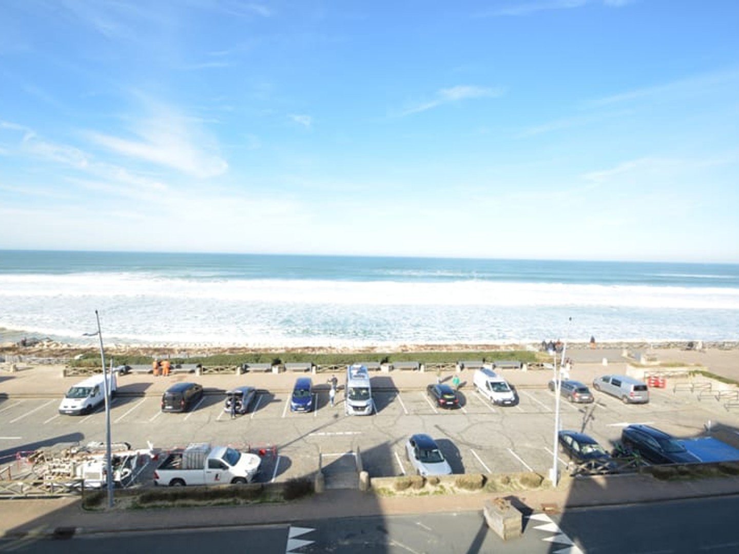 APPARTEMENT À VENDRE 3 PIÈCES PRINCIPALES AVEC VUE OCEAN - L
