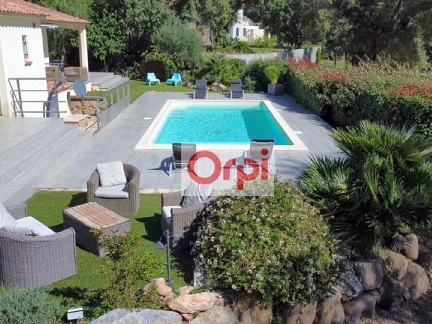Ensemble Immobilier avec piscine - Idéal investissement locatif ou résidence familiale