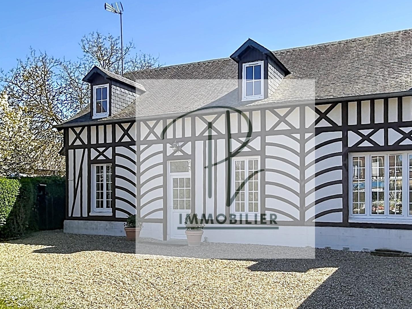 Maison ancienne 5 pièces 105 m²