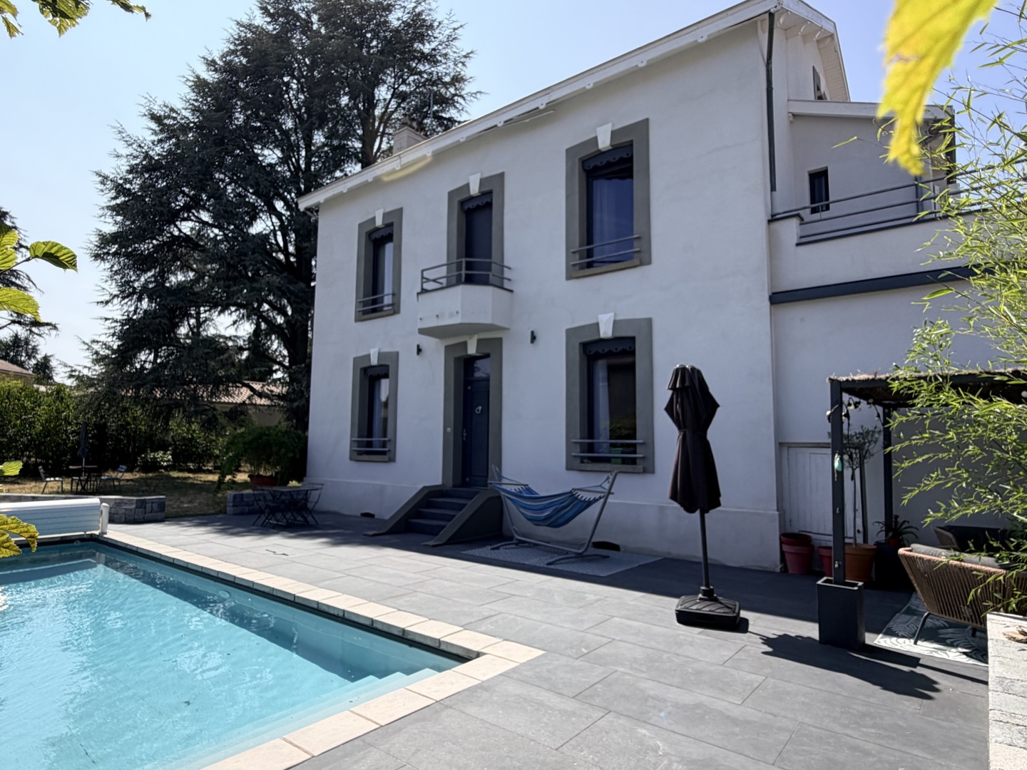 A vendre maison familiale de 192m2 habitables avec piscine sur 1200m2 de terrain