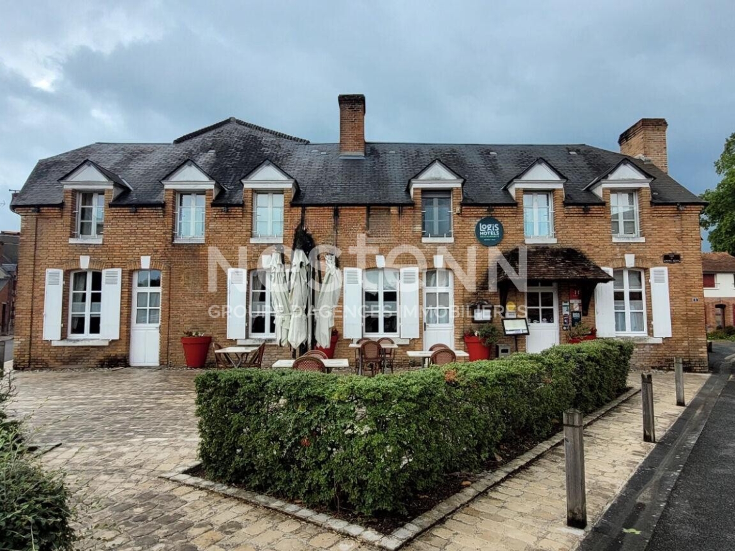Au Coeur de la Sologne; Hôtel-Restaurant de Réputation; Murs & Fonds ; Actif Immobilier + Exploitation Rentable