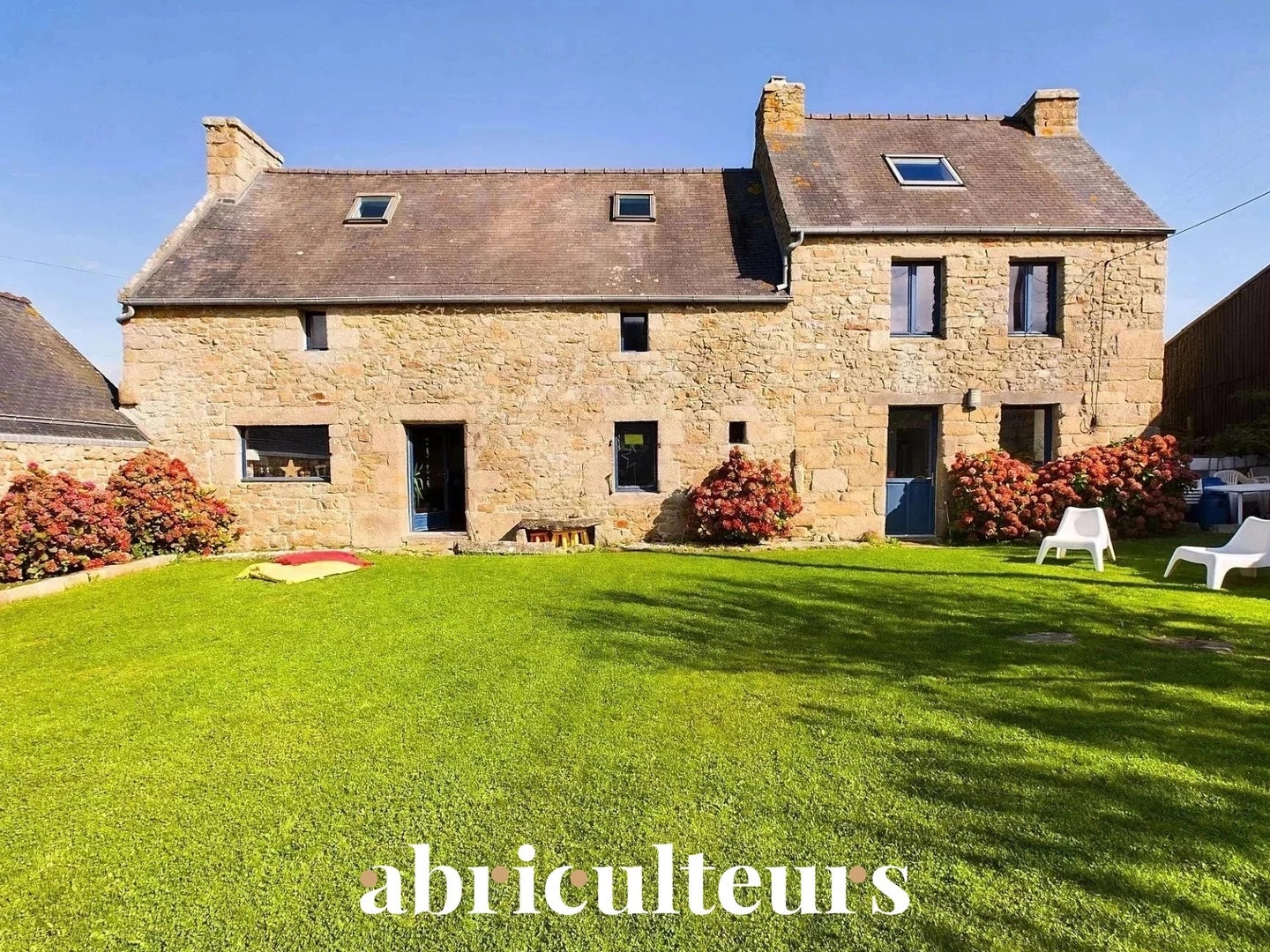 Maison à vendre - 7 pièces - 196m2 - Plounéour-Brignog... (29890)