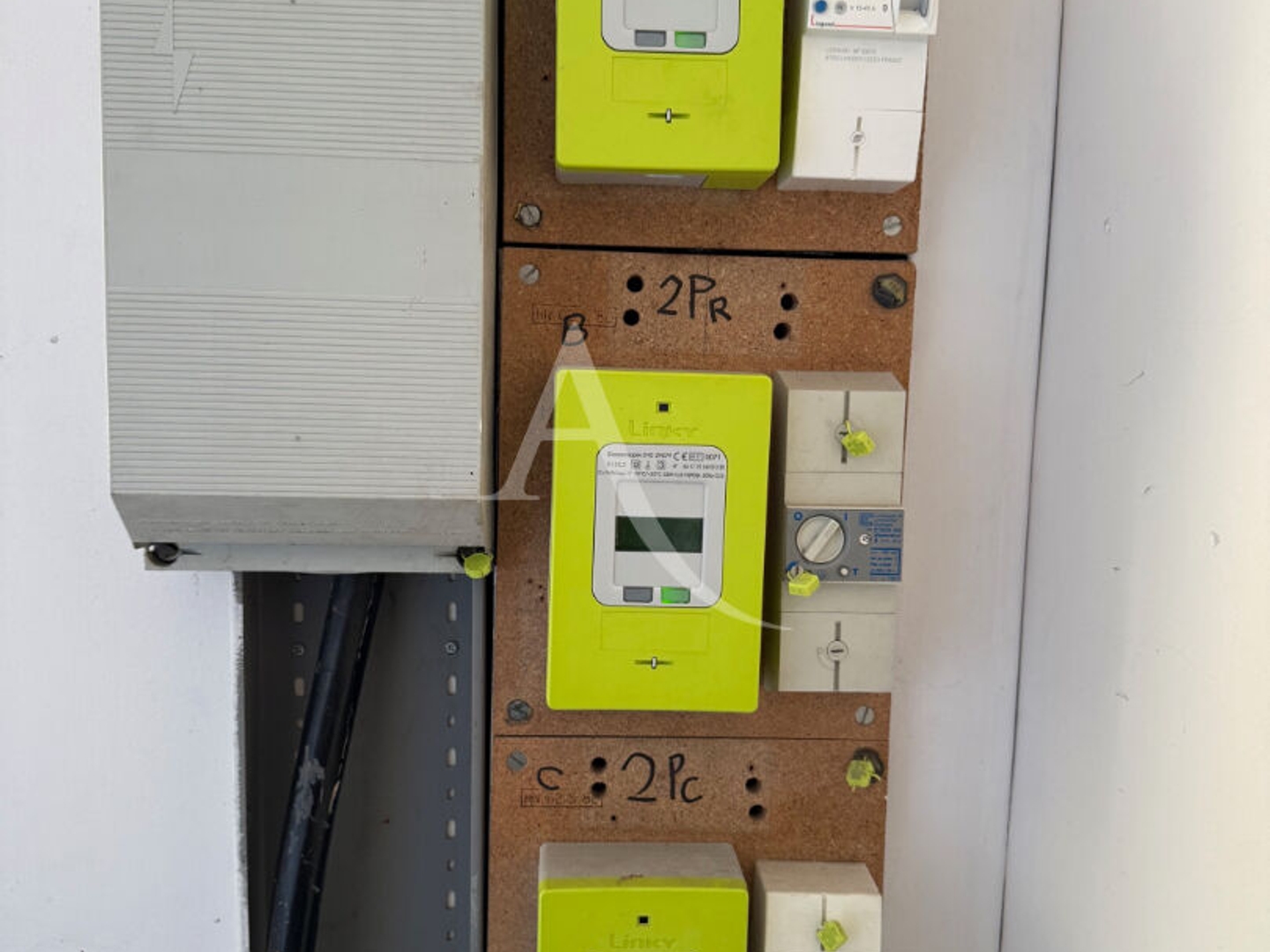 Immeuble à vendre - 9 pièces - 229m2 - Champagné-Les-Marais (85450)