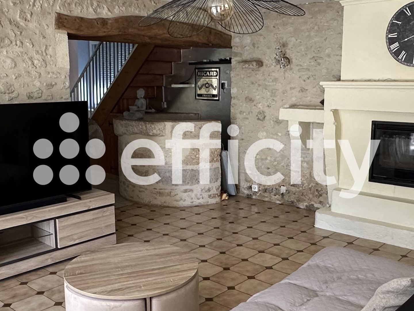 Maison à vendre - 5 pièces - 184m2 - Saint-Martin-Laca... (33390)
