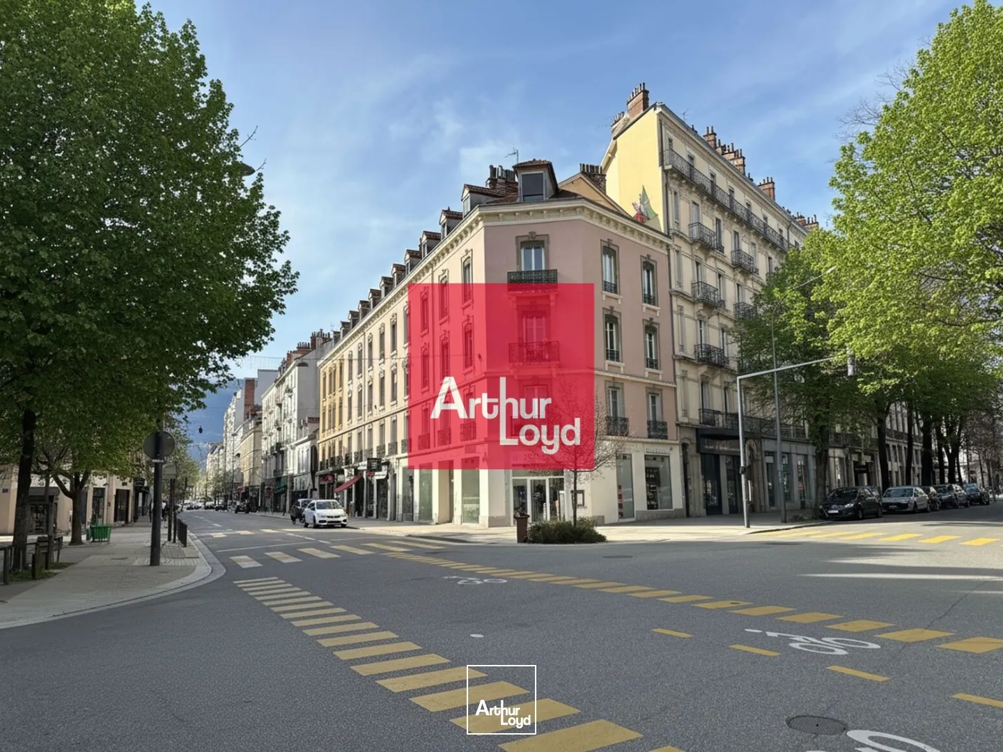 Local commercial à vendre Grenoble grande vitrine emplacement stratégique