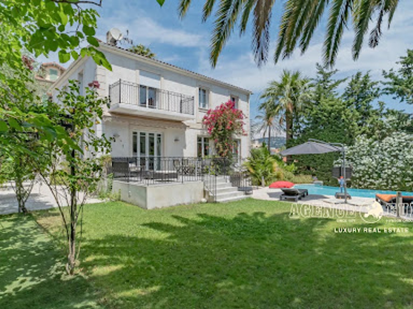 Maison à vendre - 8 pièces - 236m2 - Cannes (06400)