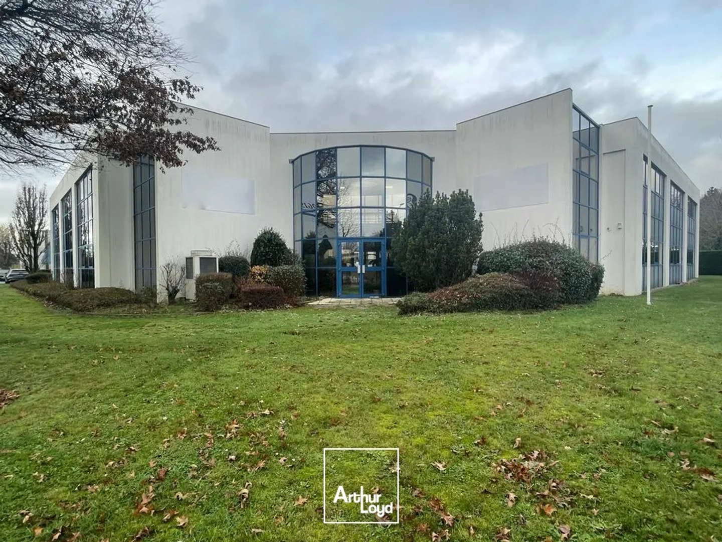 Immeuble à vendre - 1260m2 - Saint-Martin-Du-M... (76290)