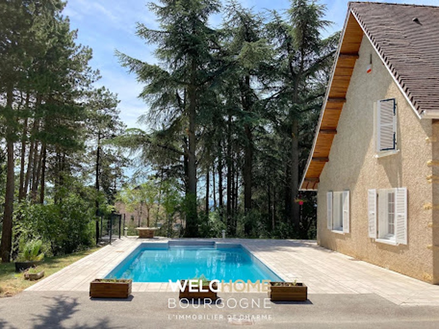 Maison 7 pièces 273 m²